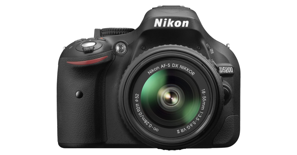 Nikon D5200 Kit 18-55mm VR II (black)