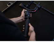  DJI RS BG70 Grip cu baterie pentru RS 5     3